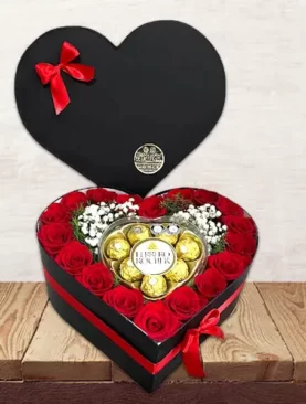 Caja Corazón En Rosas Y Chocolates 105806